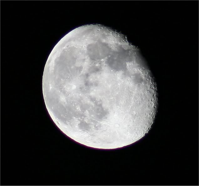 IMAGE: http://i82.photobucket.com/albums/j245/BIG_EOG/moon2.jpg