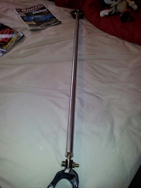 [Image: rearstrutbrace.jpg]