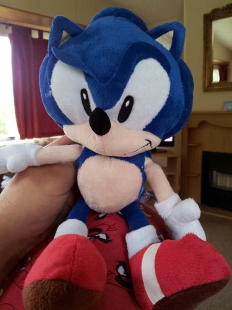 [Image: sonic-1.jpg]