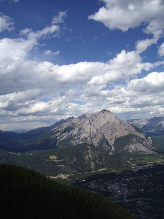Rundle moutian, tunnel\'s neighbour, on our list Pictures, Images and Photos