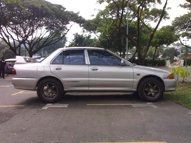 Kereta Wira