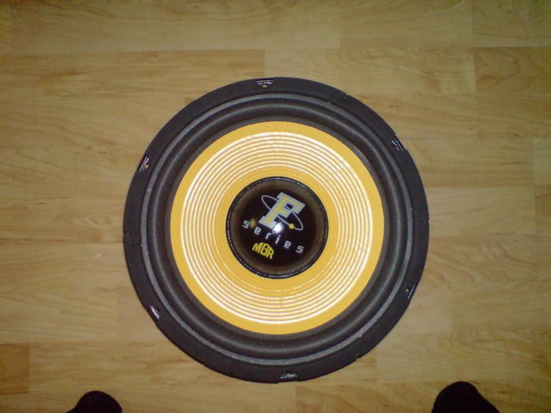 12fseriesbasser6ohm.jpg