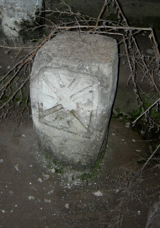 Strange symbol on a headstone Strange symbol on a headstone