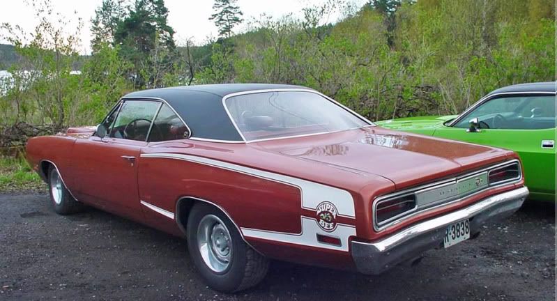 1970-dodge-coronet-super-bee-back.jpg