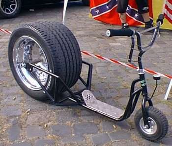 050406_20dragster_20kickbike.jpg