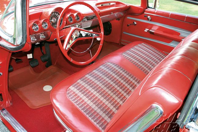 impala-interior_zpsf6559388.jpg