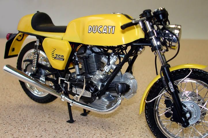 ducati2.jpg