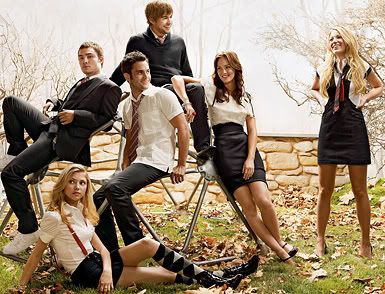 http://i82.photobucket.com/albums/j270/i5star/Gossip%20Girl/gossip-girl-preview.jpg