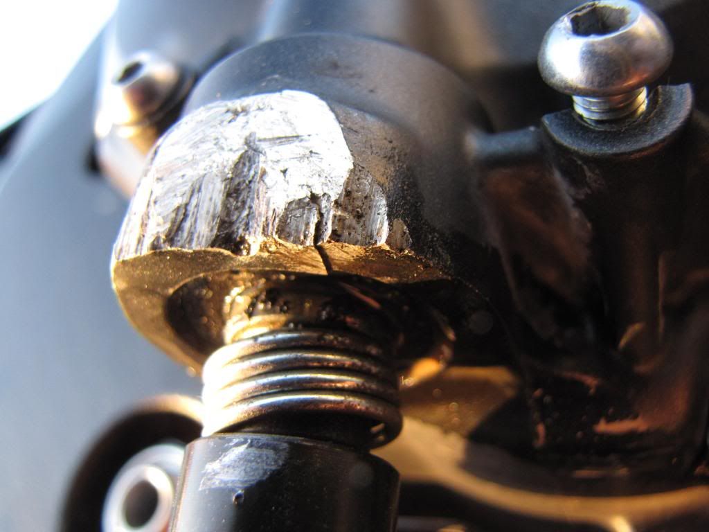 Oil Leak From Clutch Cover (Crack) ( Yamaha R1 Forum YZFR1 Forums