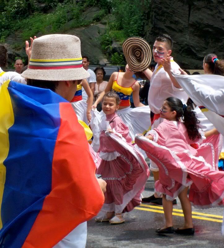 Colombiankidsdancing.jpg