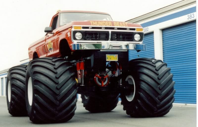 jacked up trucks, who's is biggest? - Ford Truck Enthusiasts Forums
