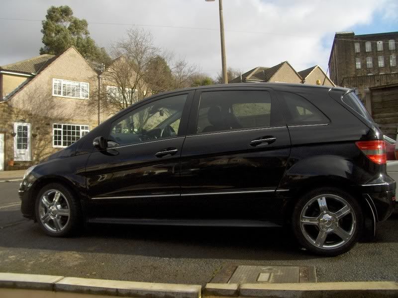 B200CDi-Side1.jpg