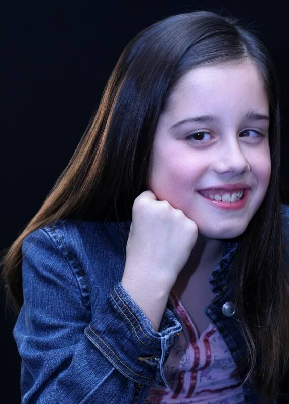 IMAGE: http://i82.photobucket.com/albums/j276/forbiggs/Headshots/ResizeofPS_head077.jpg