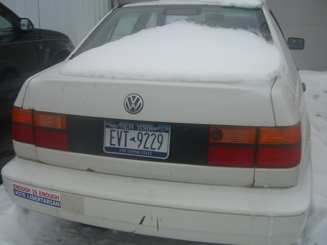 http://i82.photobucket.com/albums/j277/fox88nick_2006/jetta6.jpg