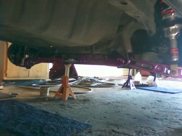 http://i82.photobucket.com/albums/j277/fox88nick_2006/rearsuspension.jpg