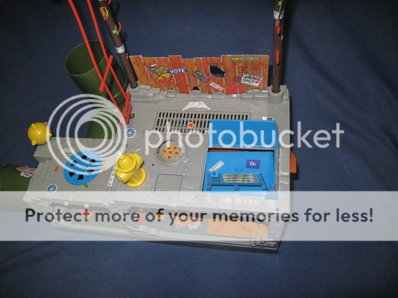 TMNT Teenage Mutant Ninja Turtles 1989 Sewer Lair playset almost 