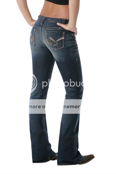 Youll love breaking in this pair of Cruel Girl Shawna jeans for its 
